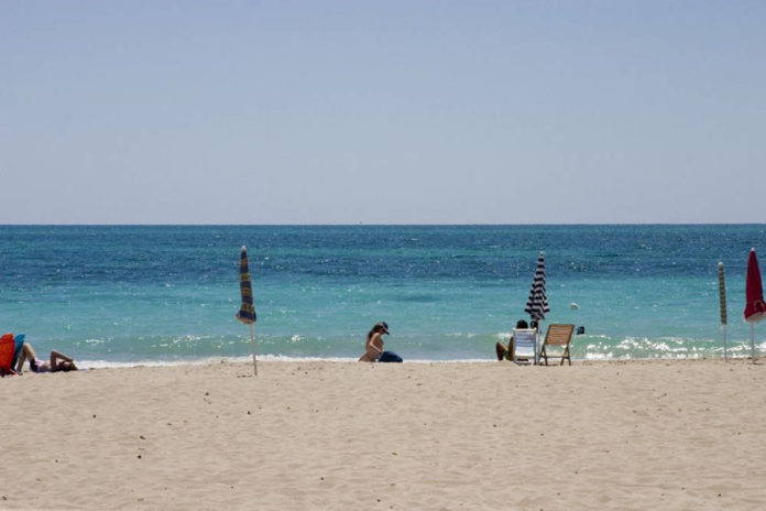 Mare Spiaggia Torre Vado Lecce foto L Perrini