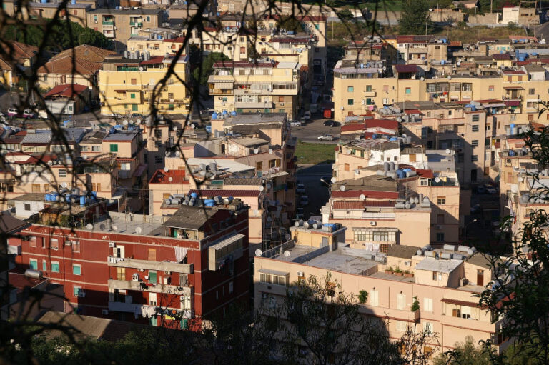 Traffico illecito di rifiuti, 21 indagati a Messina