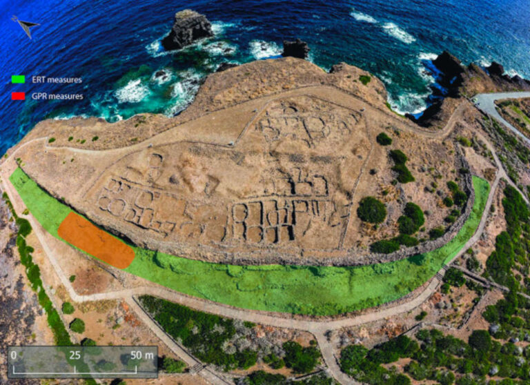 Ad Ustica un villaggio fortificato di oltre 3000 anni fa