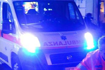 Incidenti E 45, camion precipita da viadotto: morto il conducente