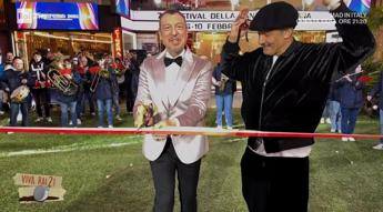 Sanremo 2024, Fiorello e Amadeus inaugurano Aristonello all’alba