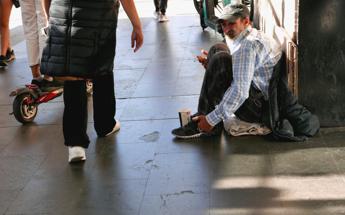 Emergenza freddo, i clochard di Roma: “Meglio libertà in strada che rifugi a ore”